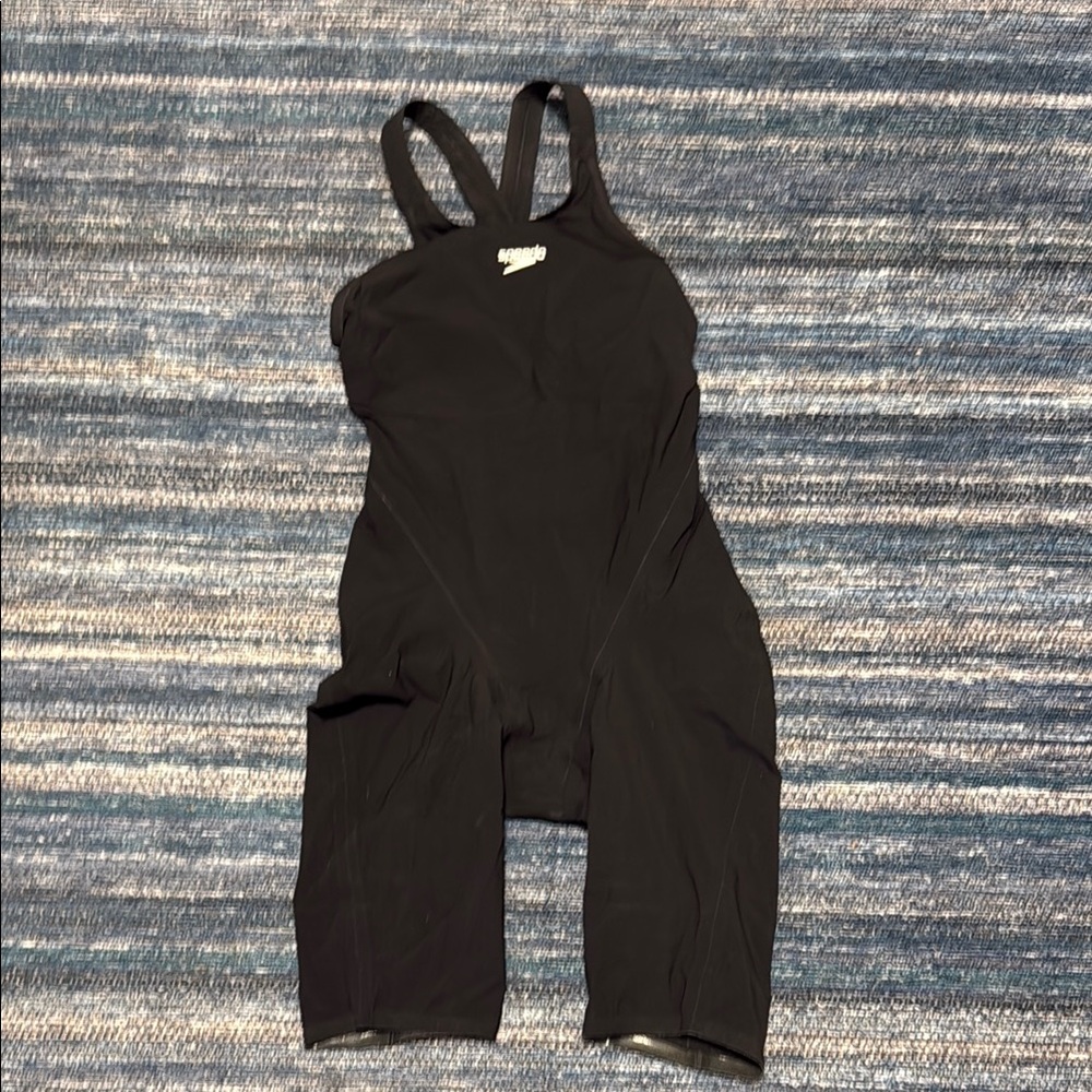 Speedo Valor Tech suit size 23